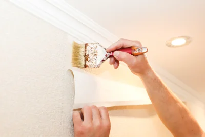 Pose de papier peint à Civry-en-Montagne — revêtements muraux et toiles de verre